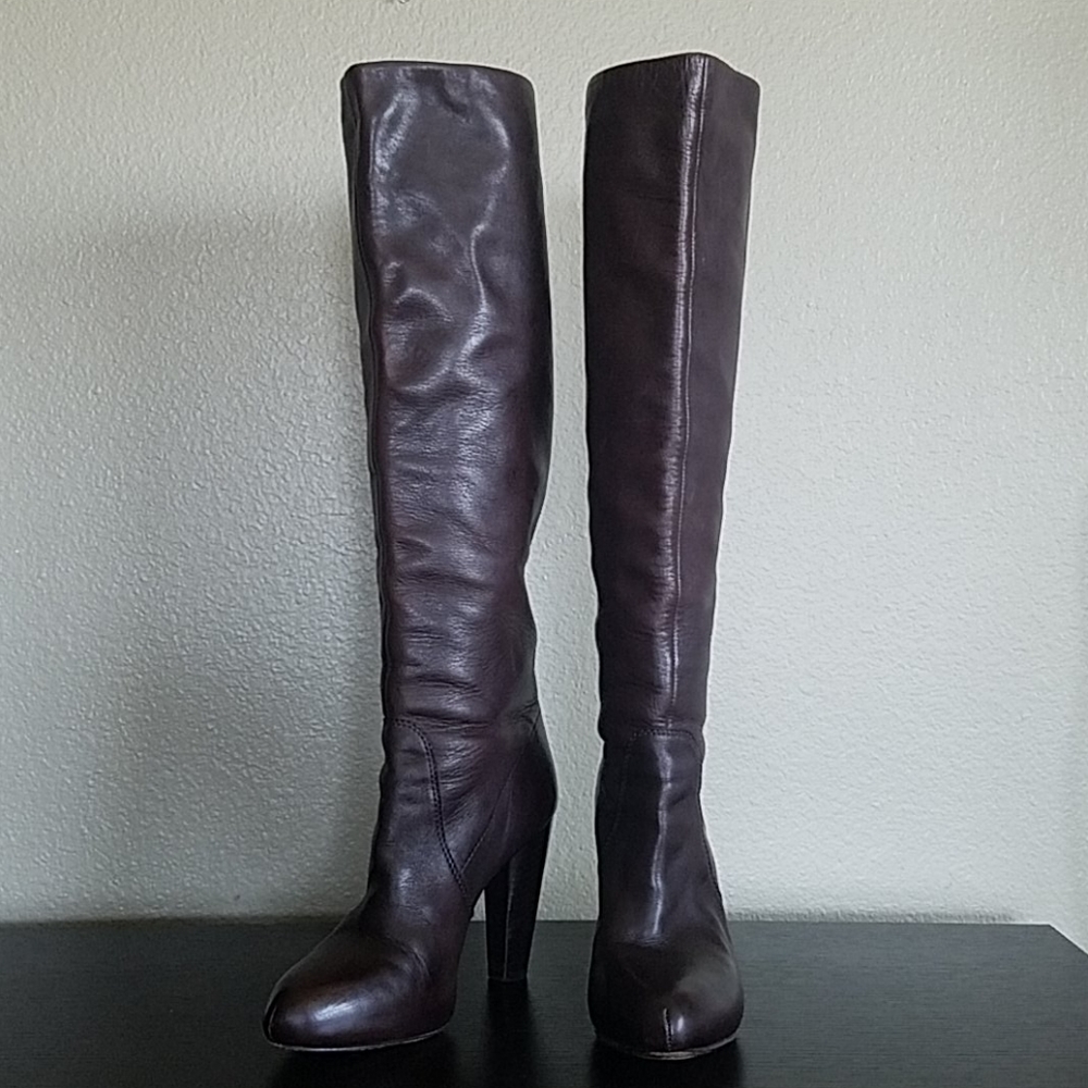 Elie Tahari Boots
